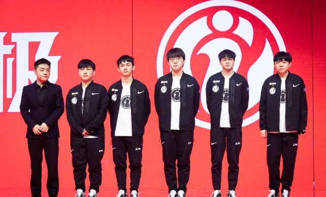 的传球路线 的传球路线