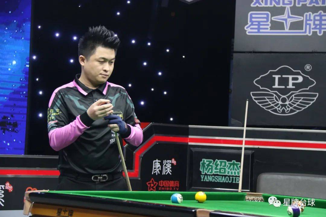 兰球星贝克 兰球星贝克