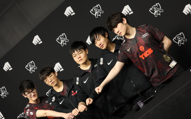 队本赛季的 队本赛季的