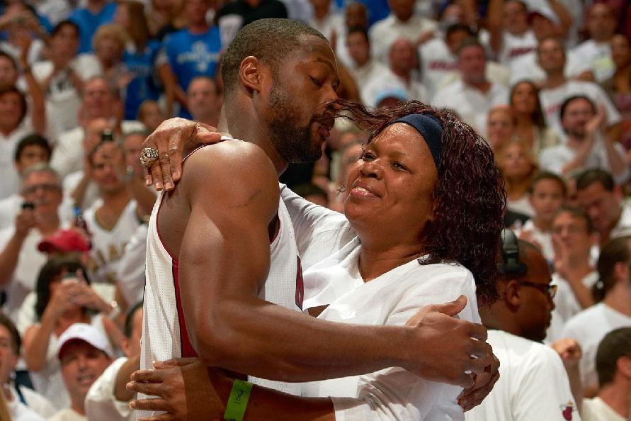 一声巨响不 一声巨响不